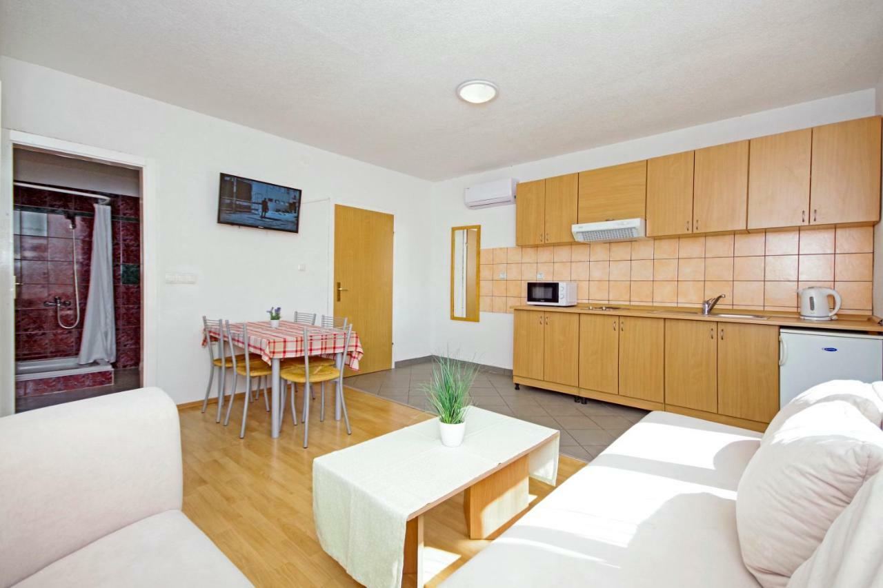 Apartments Solis Makarska Exterior photo